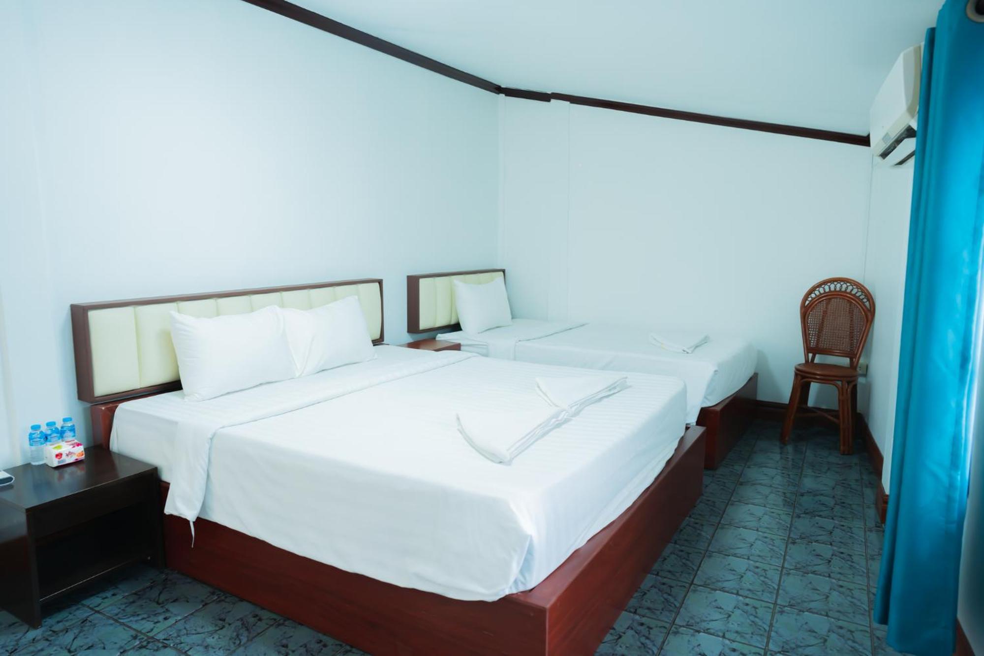 Vientiane Ruby Riverside Hotel Bagian luar foto