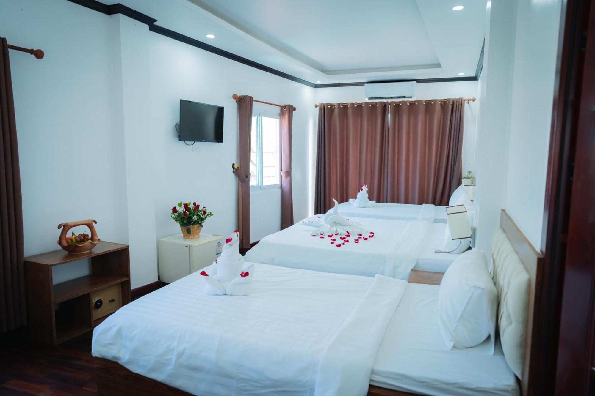 Vientiane Ruby Riverside Hotel Bagian luar foto