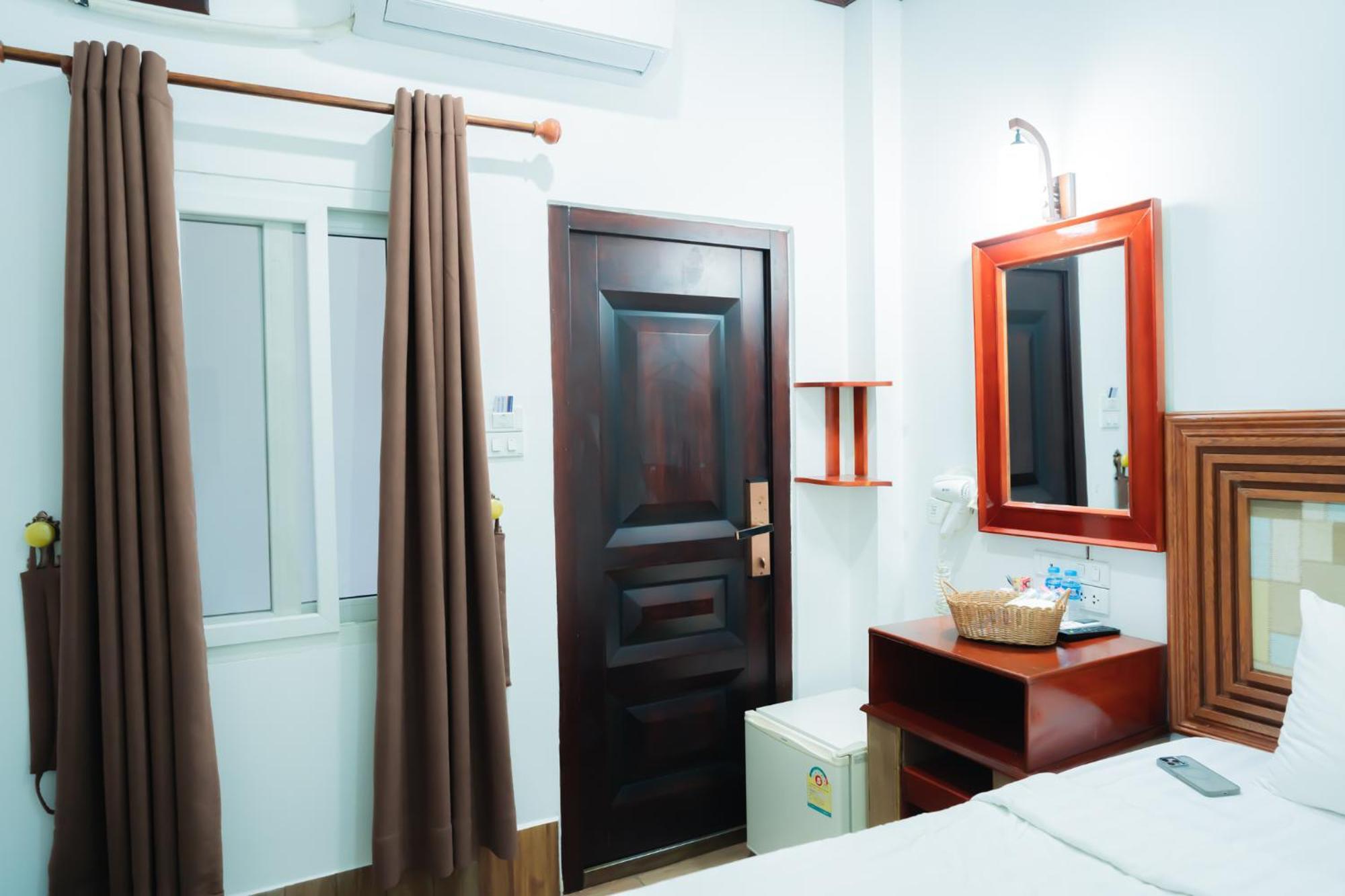 Vientiane Ruby Riverside Hotel Bagian luar foto