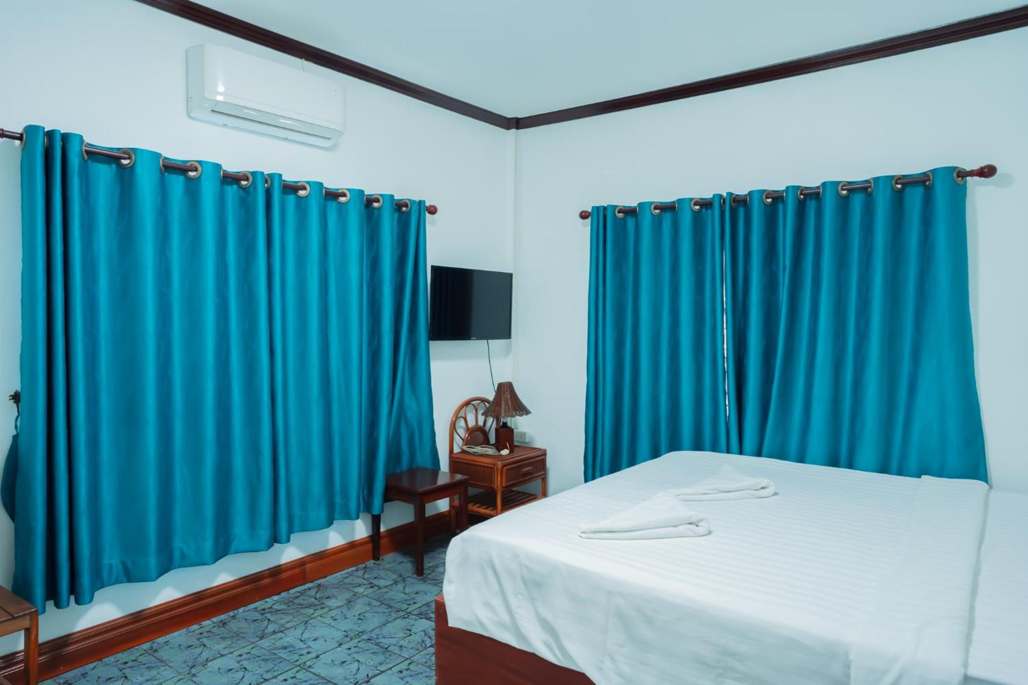 Vientiane Ruby Riverside Hotel Bagian luar foto