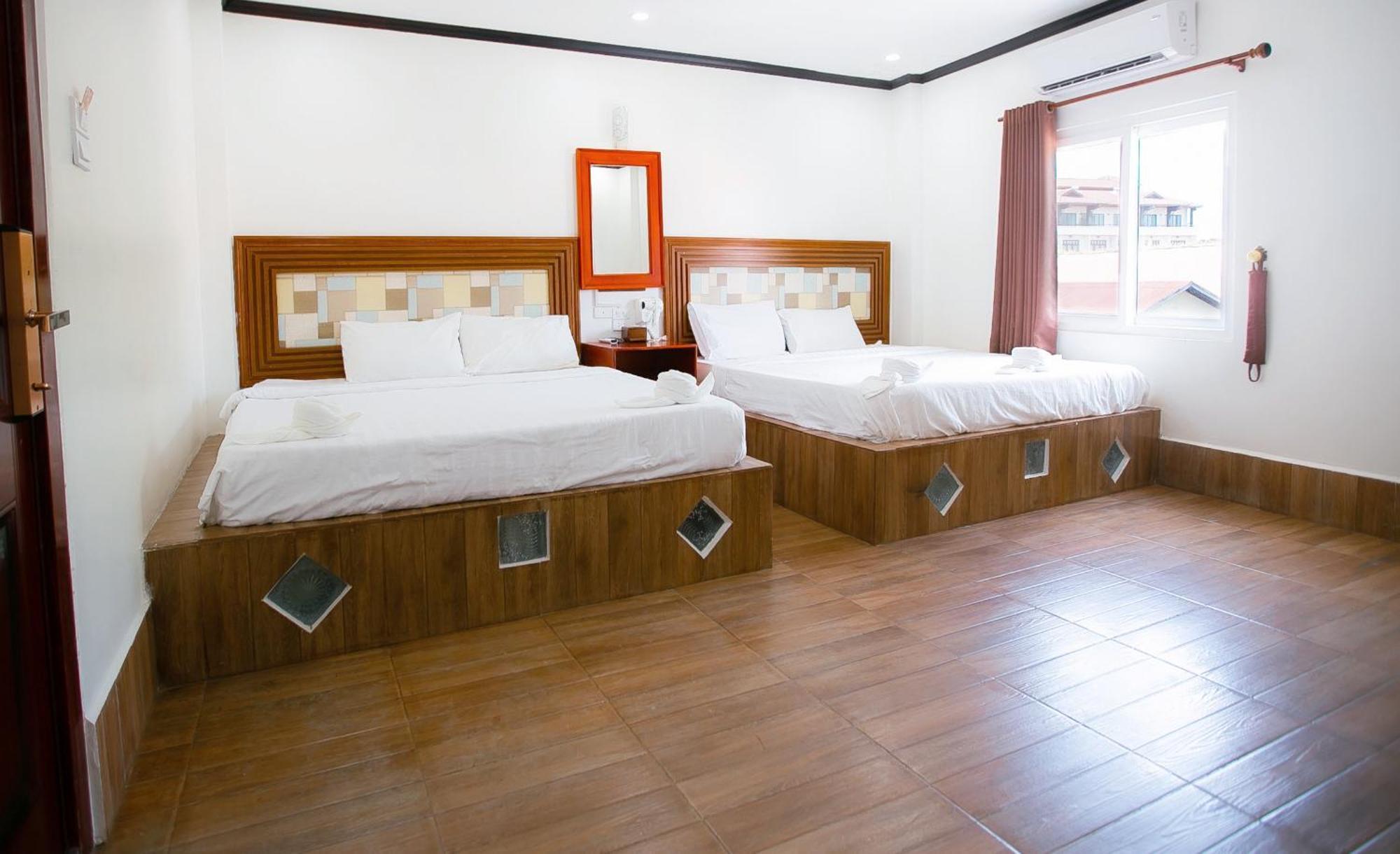 Vientiane Ruby Riverside Hotel Bagian luar foto